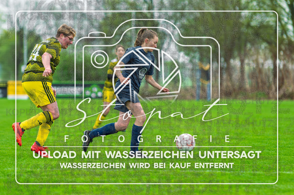 DZC_0132-Verbessert-RR | Meike Hoffmann (SG Wohlde/Sudwinsen 1 #03) beim Damen Kreispokal Halbfinale HK/CE zwischen SG Fulde und SG Wohlde/Sudwinsen im Fulder Zentralstadion, Fulde (Simon Paul Stopat) - Realisiert mit Pictrs.com