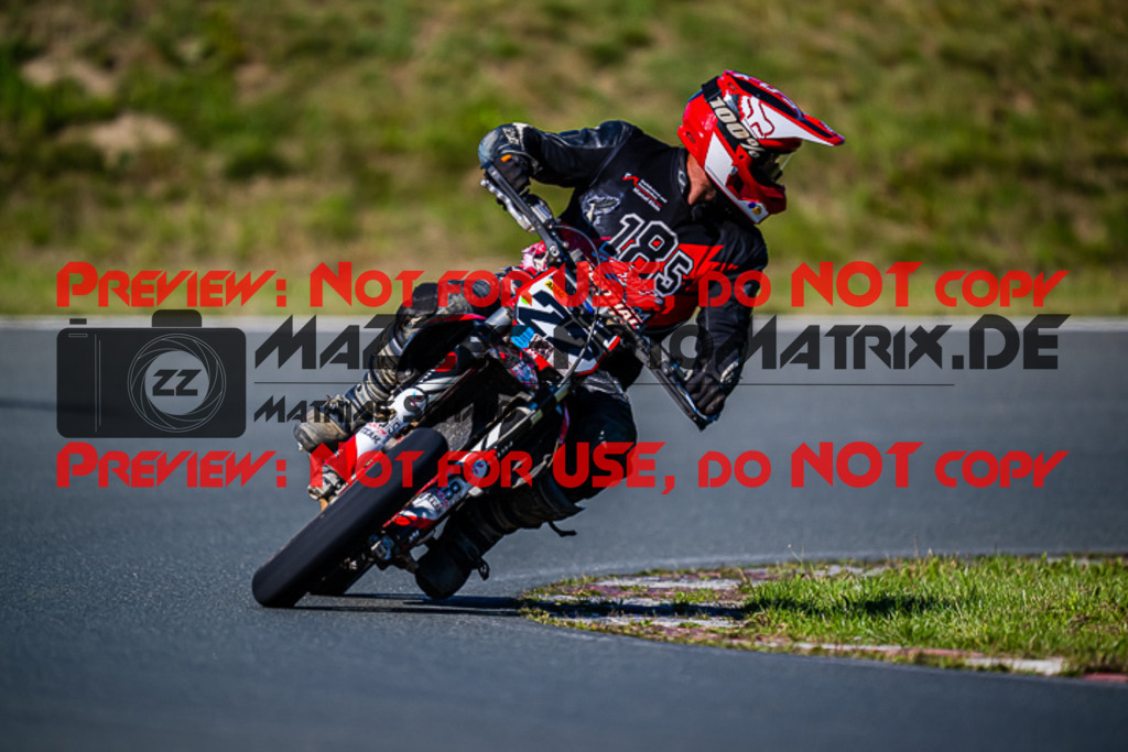 MaZZes_FotoMatrix_220904_7019 | UE40