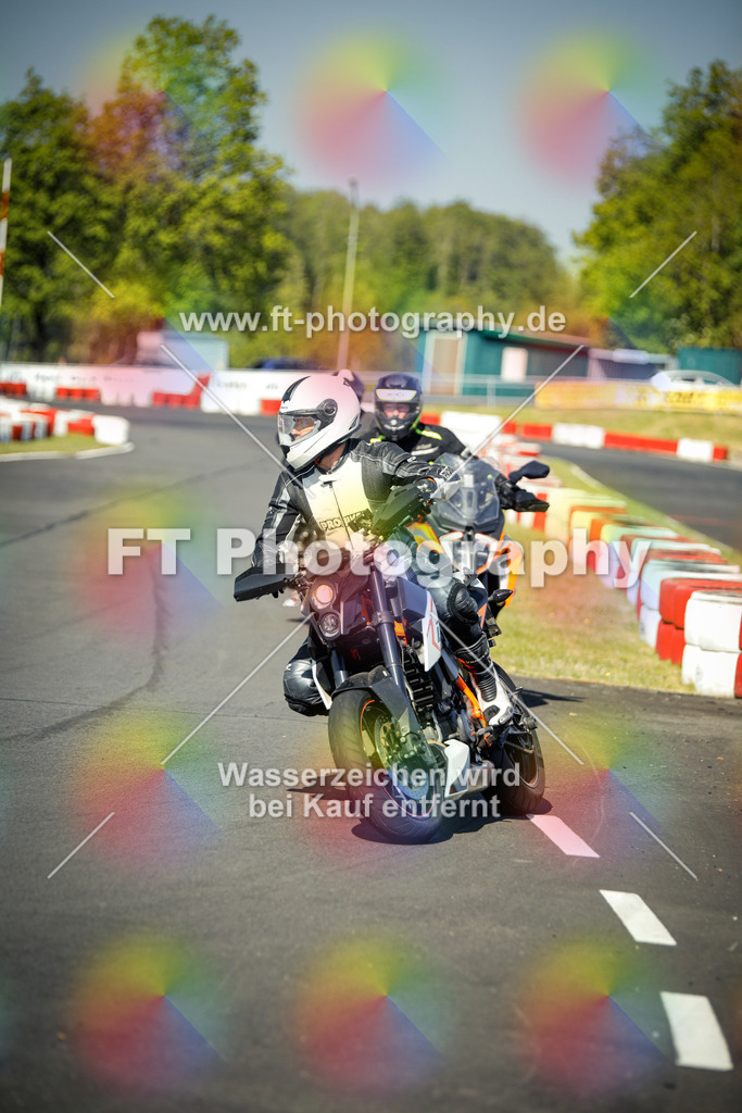 OBK_Mai_Volker_Adam-10376 | Hier findet Ihr Bilder von Touristenfahrten auf der Nürburgring Nordschleife oder von anderen Veranstaltungen die ich besucht habe. Viel Spass beim Durch Schauen 