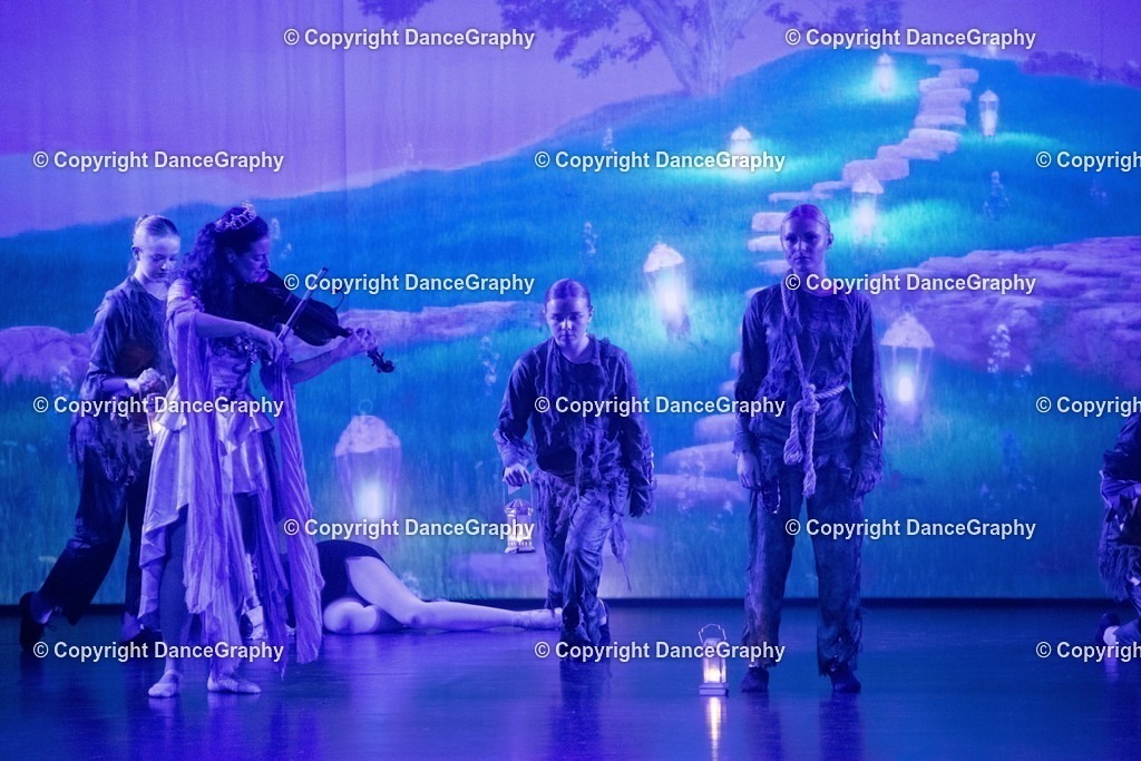 GPHY1467 | DanceGraphy - Realisiert mit Pictrs.com