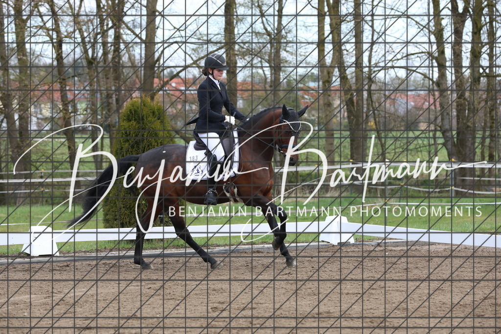 AZ2A4145 | Benjamin Bartmann Photomoments