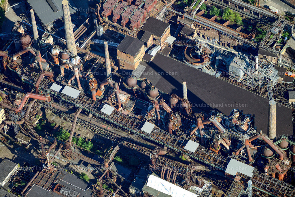 3290908 | Die Völklinger Hütte ist das weltweit einzige vollständig erhaltene Eisenwerk weltweit.Es ist das erste Industriedenkmal dieser Epoche, das in die Welterbeliste der UNESCO aufgenommen wurde