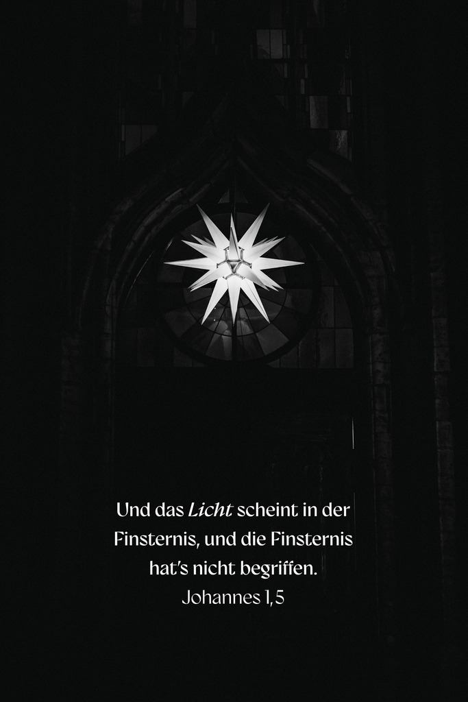 Und das Licht scheint in der Finsternis, und die Finsternis hat’s nicht begriffen. Johannes 1,5 (Lutherbibel 1912) | christliche Weihnachtskarte mt Vers aus dem Johannesevangelium