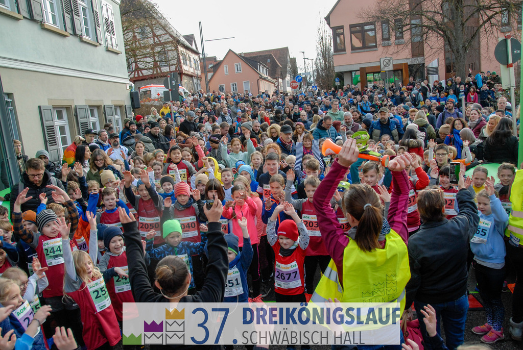AOK JuniorCup 400m | 3Koenigslauf 2023 - Realisiert mit Pictrs.com