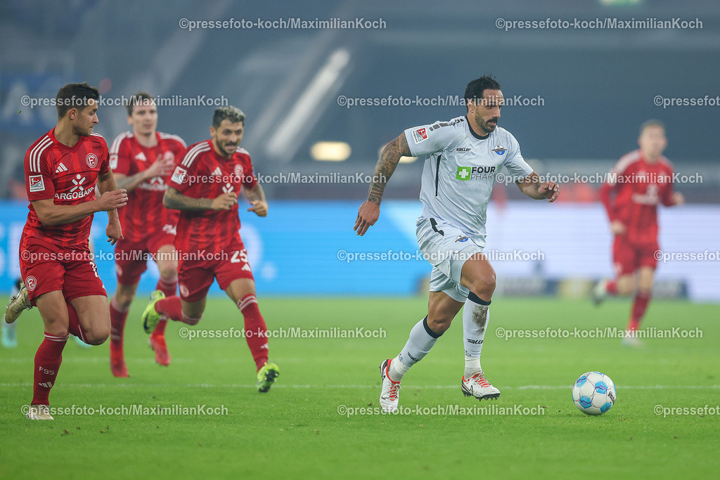Due0911240109602144 | 09.11.2024, Fußball, Fortuna Düsseldorf - SC Paderborn 07, 2. Bundesliga, Merkur Spiel-Arena, Saison 2024 2025: Adriano Grimaldi (Paderborn #39) DFB regulations prohibit any use of photographs as image sequences and or quasi-video.