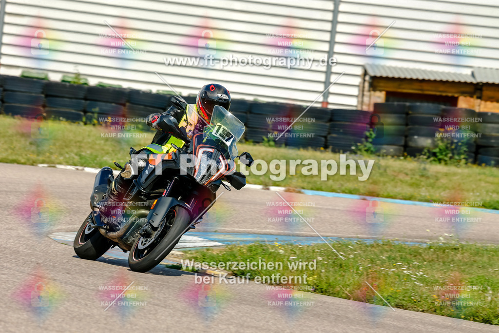 Chambley Juli-0368 | Hier findet Ihr Bilder von Touristenfahrten auf der Nürburgring Nordschleife oder von anderen Veranstaltungen die ich besucht habe. Viel Spass beim Durch Schauen 