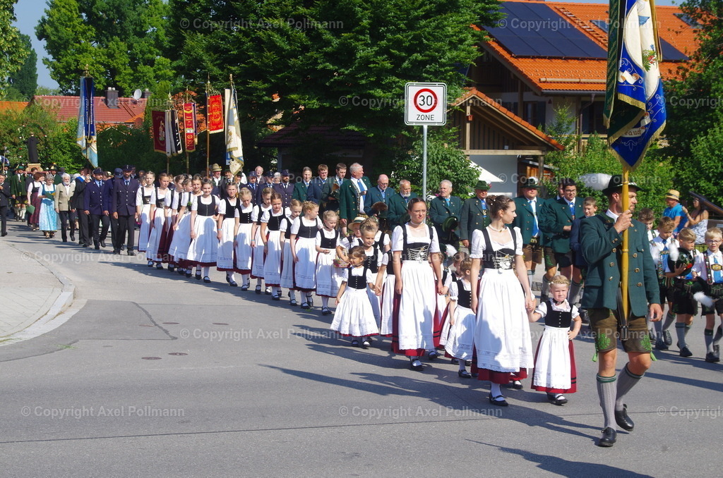 IMGP3163 | fotografiert von Axel PollmannLeonhardi Wallfahrt Benediktbeuern und Murnau, Fronleichnam, Fasching, Landschaft im Loisachtal und Benediktbeuern  - Realisiert mit Pictrs.com