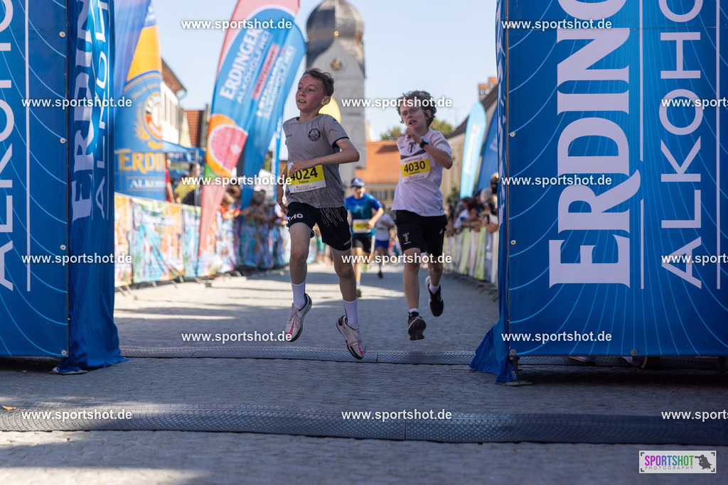 VJ__3373 | Stadtlauf Erding 2025 #stadtlauferding #erdingstadtlauf #stadtlauf_erding #laufmotivation #trisporterding #yourpictrs #sportshot_your_pictrs