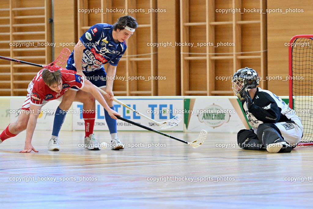 VSV Unihockey vs. KAC Floorball | #87 Fabian Grabner KAC Floorball, #27 Lukas Florianschitz VSV Unihockey, #55 Maximilian Obereder KAC Floorball, VSV Unihockey vs. KAC Floorball, VSV Unihockey vs. KAC Floorball am 12.04.2025 in Villach (Ballspielhalle St. Martin), Austria, (Photo by Bernd Stefan)