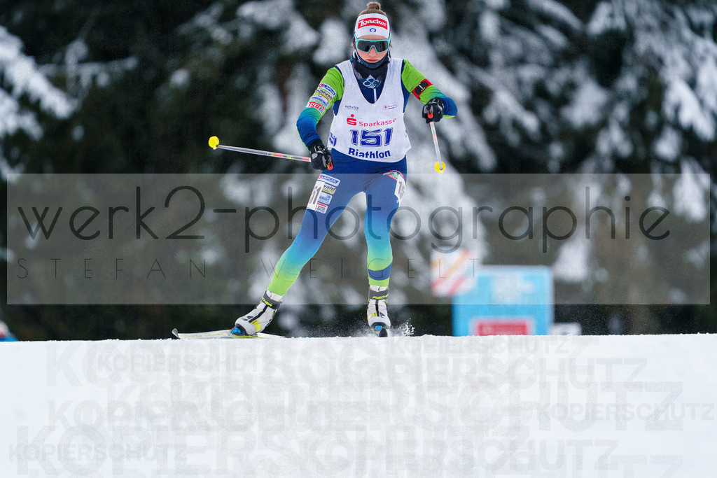 DSC Oberwiesenthal | Vom 19. - 21. Januar fand in der Sparkassen-Skiarena Oberwiesenthal der DSV E.INFRA Schülercup Biathlon statt.
