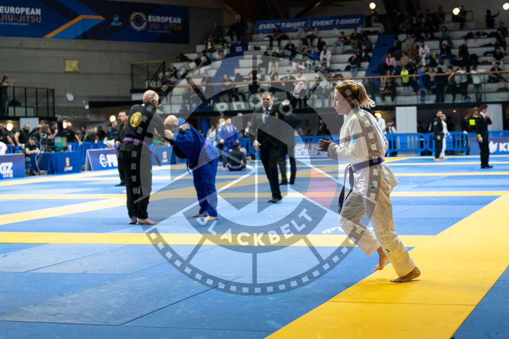 20240125PBB01975 | Fighters compete during the sixth day of the Brazilian Jiu-jitsu European Championship of the IBJJF in Paris, France, on January 25, 2024.