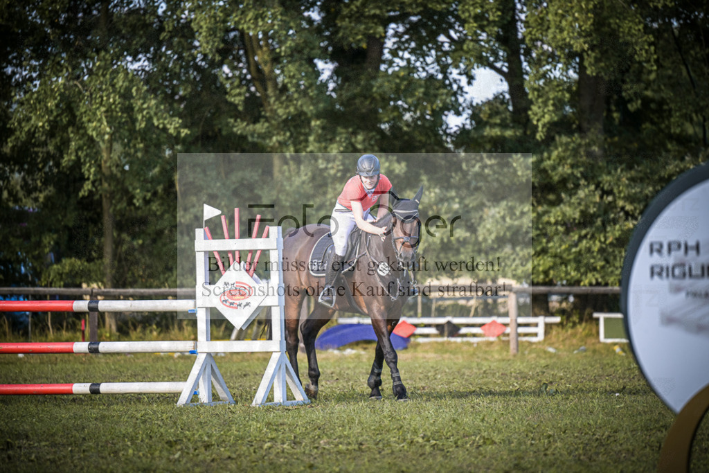 DOS_0986 | Entdecke hochwertige Reitturnierfotos von Foto Oger. Professionell, emotional und authentisch – jetzt Lieblingsmomente im Shop bestellen.Deutschlandweite Turnierfotografie. - Realisiert mit Pictrs.com