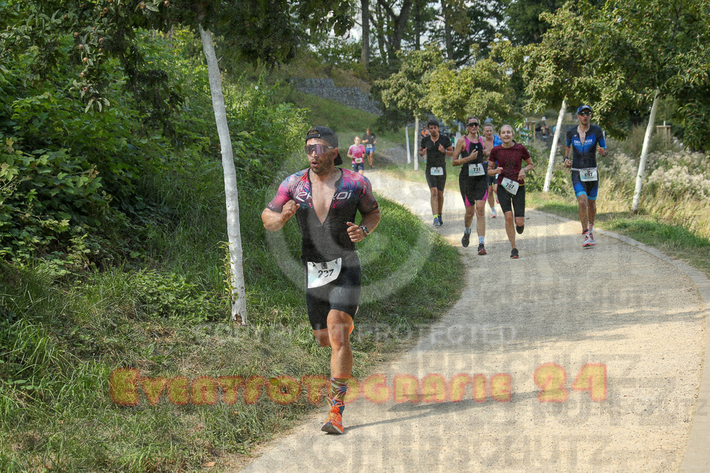 250824_1441_EX1_7187 | Sportfotografie im Rhein-Sieg Kreis, Köln, Bonn, NRW, Rheinland Pfalz, Hessen, etc. Unser Tätigkeitsfeld umfasst den Laufsport vom Volkslauf über den Marathon, Duathlon, Triathon bis zum Ultralauf wie Kölnpfad Ultra oder Schindertrail.