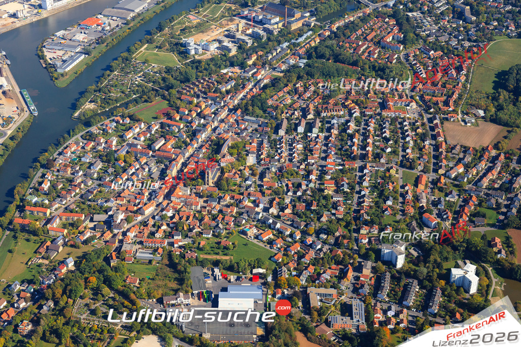Die Luftaufnahme der Stadt Bischberg wurde vom UL-Flugzeug heraus erstellt ( keine Drohne )- hohe Auflösung für beste Qualität