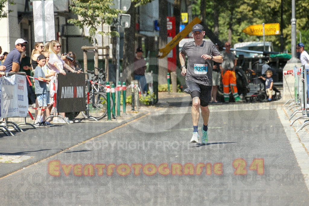 250621_1143_EX1_3851 | Sportfotografie im Rhein-Sieg Kreis, Köln, Bonn, NRW, Rheinland Pfalz, Hessen, etc. Unser Tätigkeitsfeld umfasst den Laufsport vom Volkslauf über den Marathon, Duathlon, Triathon bis zum Ultralauf wie Kölnpfad Ultra oder Schindertrail.