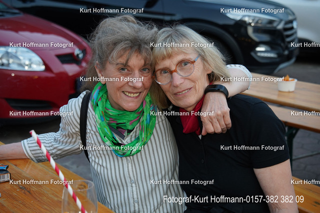 29Geburtstag Thomas Meyer |  Fotograf Kurt Hoffmann - Realisiert mit Pictrs.com