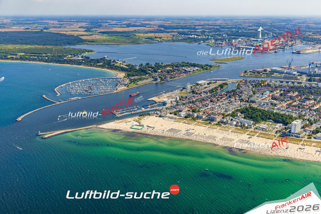 Warnemünde Rostock Bild- Das Luftbild wurde 2025 vom UL-Flugzeug heraus erstellt ( keine Drohne bzw. Drohnenaufnahme ) - Hochauflösende Luftaufnahme -Nicht vergleichbar mit Google Maps oder Satelittenbilder- Die Geschenkidee !Mit Lizenz und Bildrechte bestellbar - CC