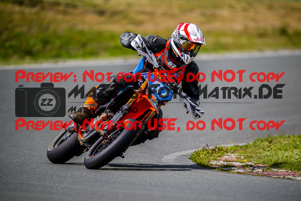 MaZZes_FotoMatrix_220904_9909 | UE40