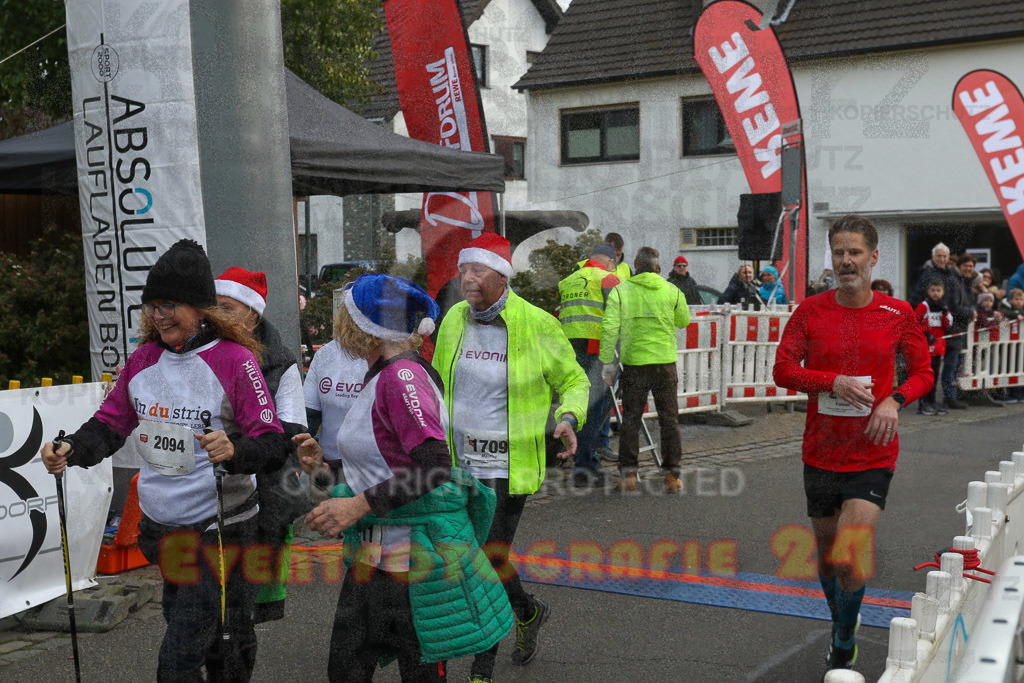 221127_1206_EV9_3283 | Sportfotografie im Rhein-Sieg Kreis, Köln, Bonn, NRW, Rheinland Pfalz, Hessen, etc. Unser Tätigkeitsfeld umfasst den Laufsport vom Volkslauf über den Marathon, Duathlon, Triathon bis zum Ultralauf wie Kölnpfad Ultra oder Schindertrail.