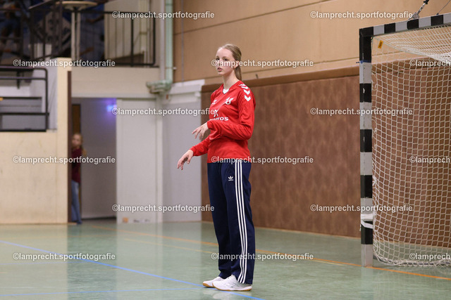 Handball I Juniorinnen I Saison 2026-2027 I Oberliga Schleswig-Holstein I 3. Spieltag I HSG Kalkberg 06 - TSV Bargteheide 228 | Mia Finjel Mortag (18, HSG Kalkberg 06) - Realisiert mit Pictrs.com