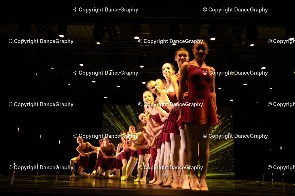 GPHY5561 | DanceGraphy - Realisiert mit Pictrs.com