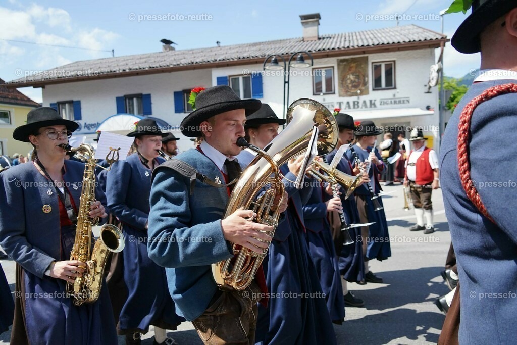 09c-BIBERWIER-Bundesmusikfest-2023-Juni16-Reutte-DSC06442 | Info aus dem Bezirk Reutte/Ausserfern Tirol sowie eine umfangreiche Bilddatenbank über die gesamte Region: Lechtal, Talkessel Reutte, Tannheimertal, Zwischentoren. Lech, Plansee, Zugspitze, Grenztunnel, B179, Fernpassstraße, Verkehr, Lawinen, Tradition, - Realisiert mit Pictrs.com