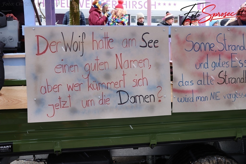 fasching2026-mariazell (21) | Mit meiner Kamera halte ich besondere Augenblicke, faszinierende Landschaften und interessante Details fest. Dabei entstehen ganz unterschiedliche Aufnahmen – von stimmungsvollen Landschaftsfotografien und beeindruckenden Drohnenaufnahmen über Pressefotos - Realisiert mit Pictrs.com