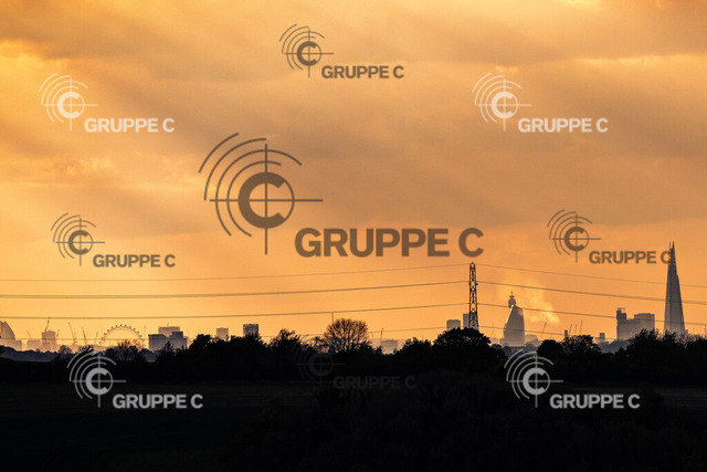 GTWC224_050419023206714LS_LS | Fanatec GT World Challenge Europe Powered by AWS - 2. Event, Brands Hatch 2024 - Foto: Gruppe C Photography - Realisiert mit Pictrs.com