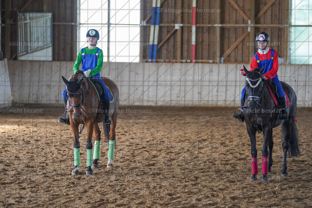 20230917-FAH09756 | Landsberg am Lech, 2023, Kaufbeuren, Kempten, Allgäu, Turnierfotografen Bayern, Fotoagentur Herrmann, Turnierbilder, Reitsport Fotos, Pferdefotograf, Augsburg, Bad Tölz, Dachau, Karlsfeld, Memmingen, Buchloe, Schwabmünchen