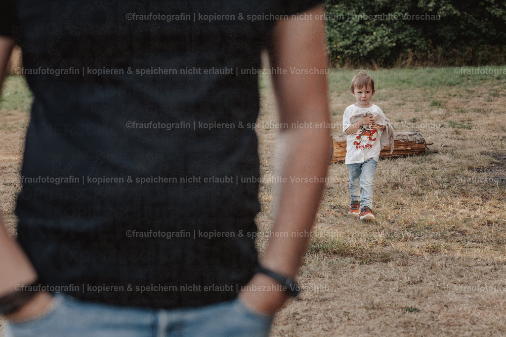 Fraufotografin_O3A3197 | Isabelle Schiminski ist ein Kitafotograf für Wiesbaden, Rheingau, Kiedrich, Untertaunus, Bad Schwalbach, Taunusstein und Mainz
