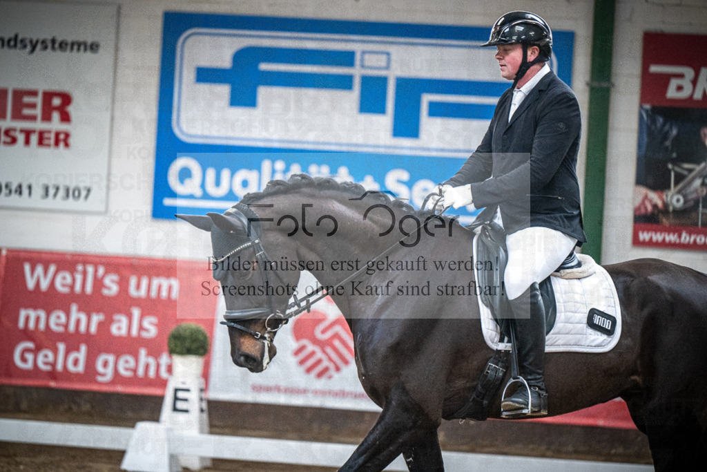 DOS_0329 | Entdecke hochwertige Reitturnierfotos von Foto Oger. Professionell, emotional und authentisch – jetzt Lieblingsmomente im Shop bestellen.Deutschlandweite Turnierfotografie. - Realisiert mit Pictrs.com
