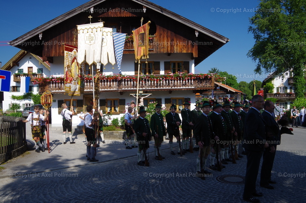 IMGP3553 | fotografiert von Axel PollmannLeonhardi Wallfahrt Benediktbeuern und Murnau, Fronleichnam, Fasching, Landschaft im Loisachtal und Benediktbeuern  - Realisiert mit Pictrs.com