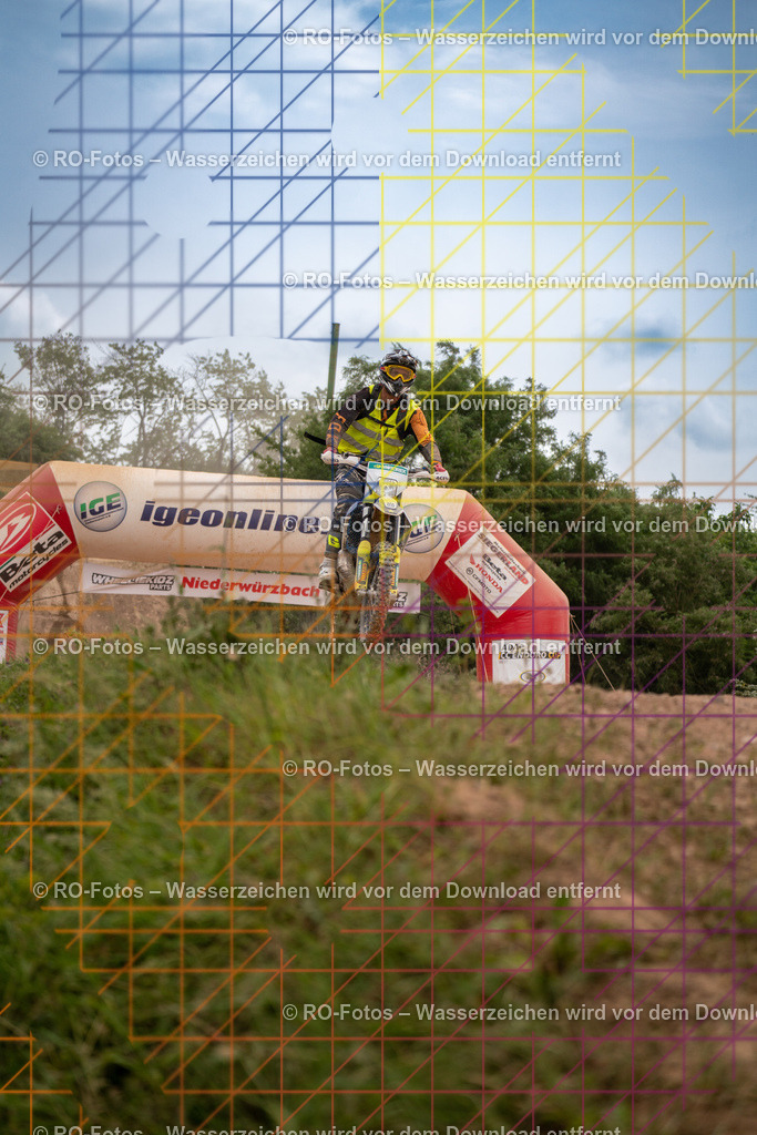 Niederwürzbach 5 Lauf-224 | Sportfotografie von RO-Fotos: Motorsport, Motocross, Enduro, Laufveranstaltungen und Triathlon. Professionelle Fotos von Sportlern und Events. - Realisiert mit Pictrs.com