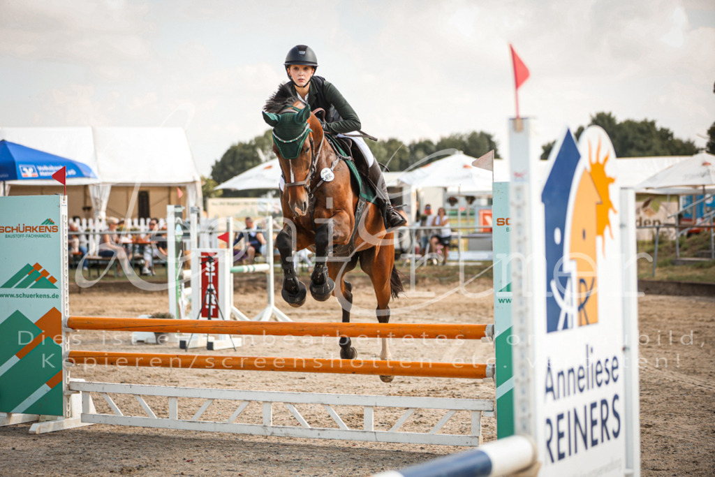 24.FrSpA00107 | Leoni Ertmer Photography - Realisiert mit Pictrs.com