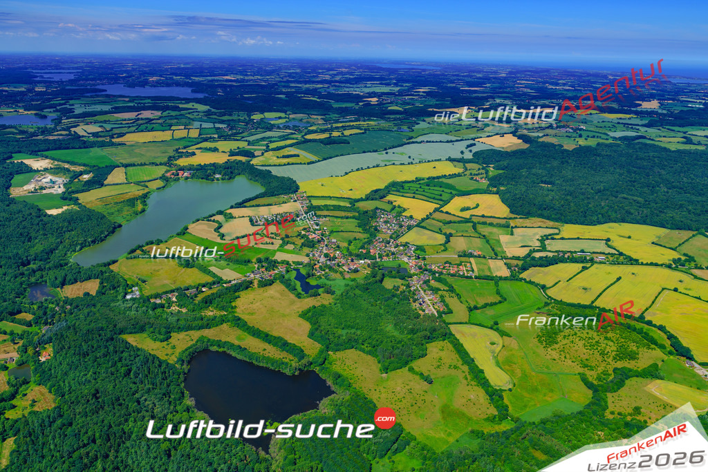 Das Luftbild der Stadt Kasseedorf wurde 2018 vom Flugzeug heraus erstellt (keine Drohne) Aufnahmehöhe ca.400 Meter- hohe Auflösung für beste Druck-Qualität