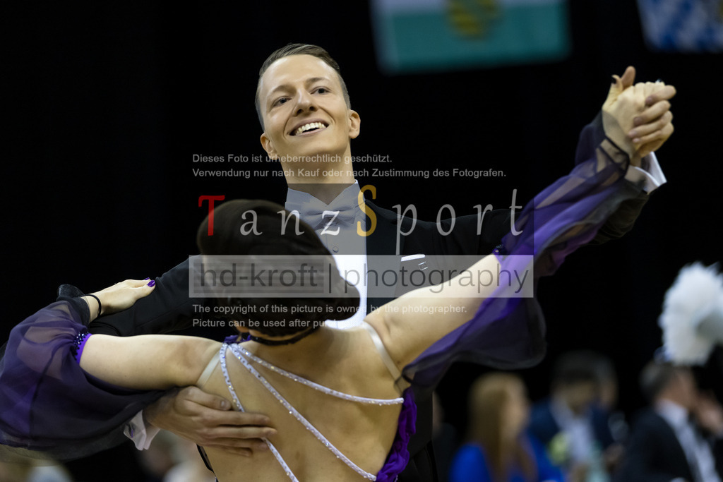 20241102_DC_HGR_Std_08673 | Tanzsportbilder, Standardtanz, Lateintanz, WDSF, DTV, LTVB, dancecomp, goc, hessen tanzt, blaues band der spree, walzer, tango, wiener walzer, slowfox, quickstepp, samba, rumba, cha-cha-cha, paso doble. jive, hd-kroft photography, turniertanzsport