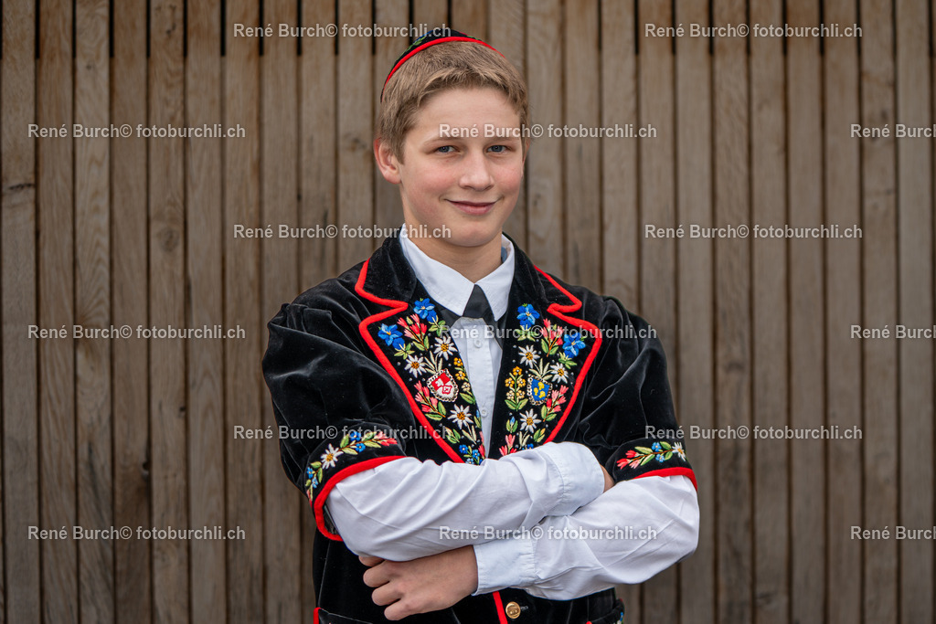 BR_08911Silvan von Ah | Silvan von Ah - Realisiert mit Pictrs.com