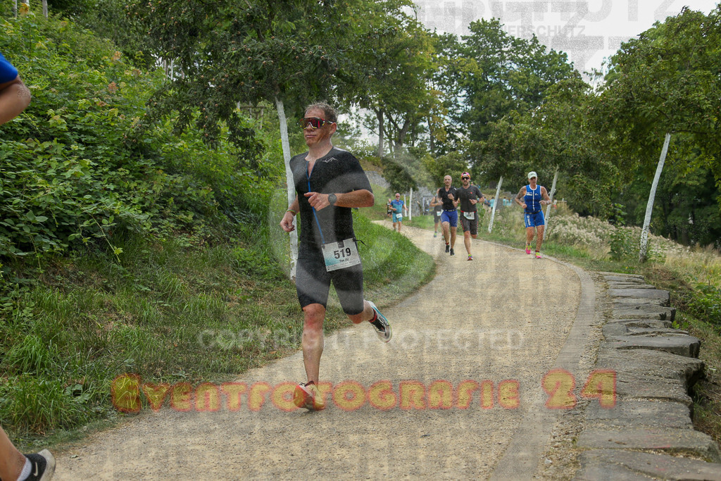 250824_1357_EX1_4409 | Sportfotografie im Rhein-Sieg Kreis, Köln, Bonn, NRW, Rheinland Pfalz, Hessen, etc. Unser Tätigkeitsfeld umfasst den Laufsport vom Volkslauf über den Marathon, Duathlon, Triathon bis zum Ultralauf wie Kölnpfad Ultra oder Schindertrail.