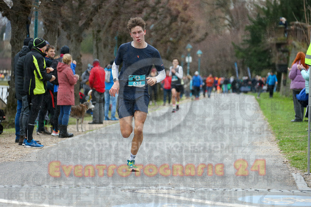 231231_1145_EX1_3943 | Sportfotografie im Rhein-Sieg Kreis, Köln, Bonn, NRW, Rheinland Pfalz, Hessen, etc. Unser Tätigkeitsfeld umfasst den Laufsport vom Volkslauf über den Marathon, Duathlon, Triathon bis zum Ultralauf wie Kölnpfad Ultra oder Schindertrail.