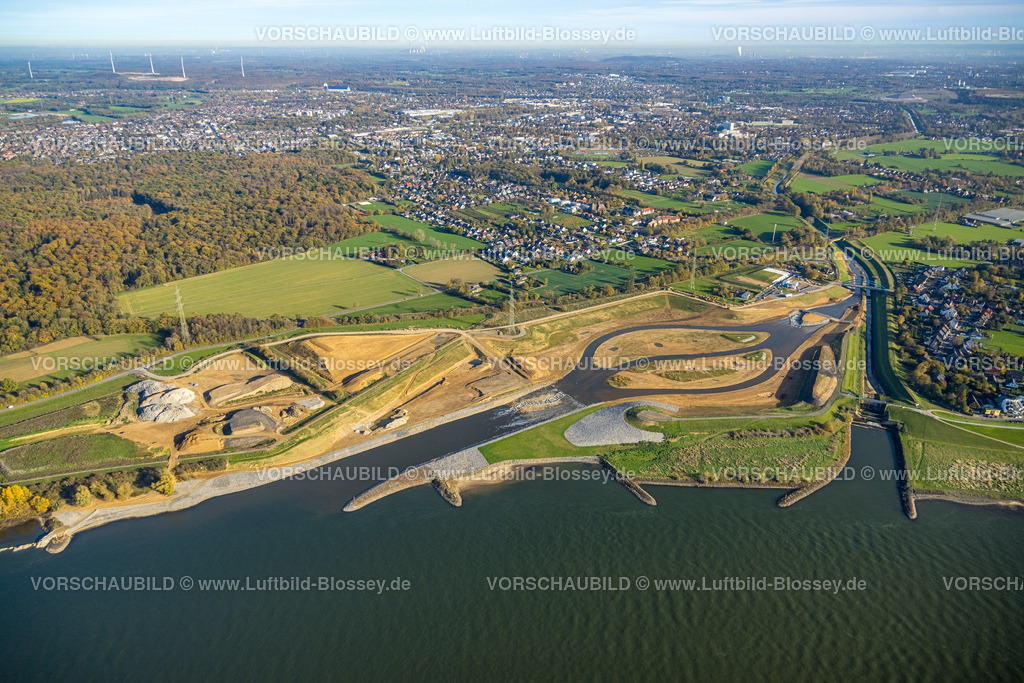 Dinslaken221102348Emschermuendung | Luftbild der alten und der neuen Emschermündung auf der Stadtgrenze zwischen Dinslaken und Voerde, Mündung in den Fluß Rhein, Emscherumbau, EGLV, Emschergenossenschaft, neue Emschermündung, Fischtreppe, Ruhrgebiet, Nordrhein-Westfalen, Deutschland