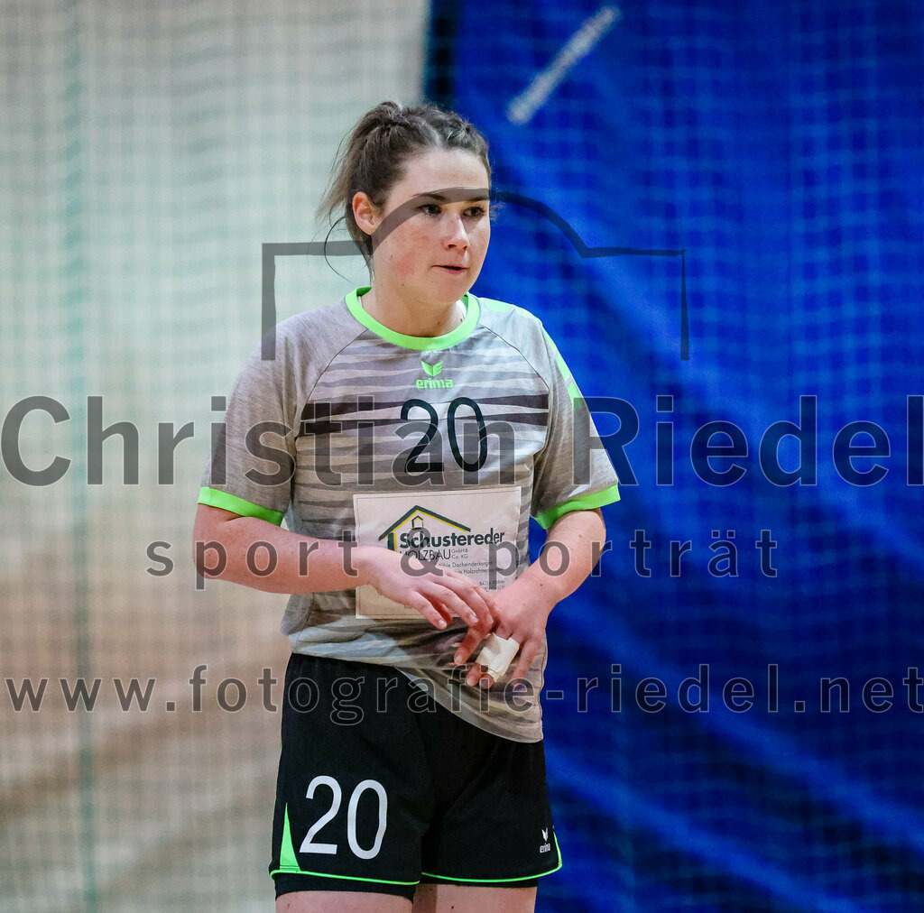 2023-11-11_028_SpVgg_Altenerding_gegen_TSV_Simbach_II | Erding, Deutschland, 11.11.2023:
Handball, Bezirksliga Frauen Altbayern 2023 / 2024, 5. Spieltag, SpVgg Altenerding II gegen TSV Simbach II, Endergebnis: 31:28

Selina Katzhuber (TSV Simbach, #20)

Foto: Christian Riedel / fotografie-riedel.net