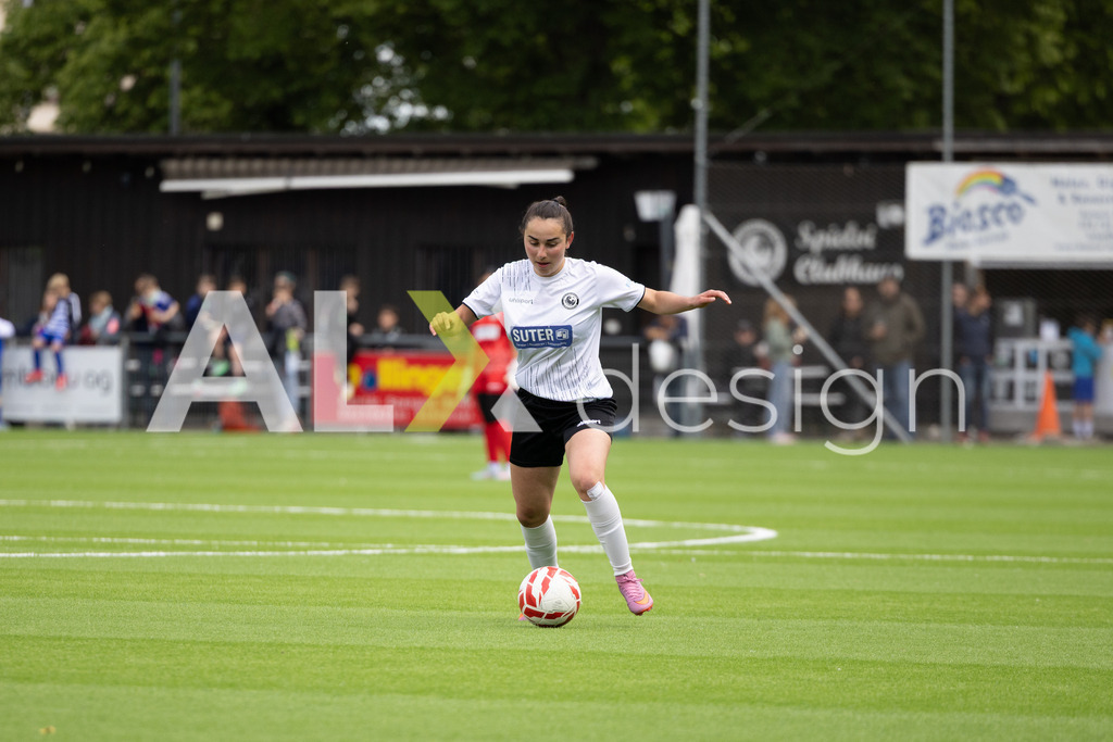 Fußball I Frauen I Saison 2025-2026 I Frauen 3. Liga | FVRZ Gruppe 2 | 18. Spieltag I Spielvereinigung Schaffhausen Damen 1 - Team Furttal Zürich I 17.05.2026 | Hochwertige Sportfotos kaufen & lizenzieren für Medien, Vereine, Agenturen & Sportler:innen. Entdecke professionelle Sportfotografie im Bildshop von Alexander Franzen. - Realisiert mit Pictrs.com