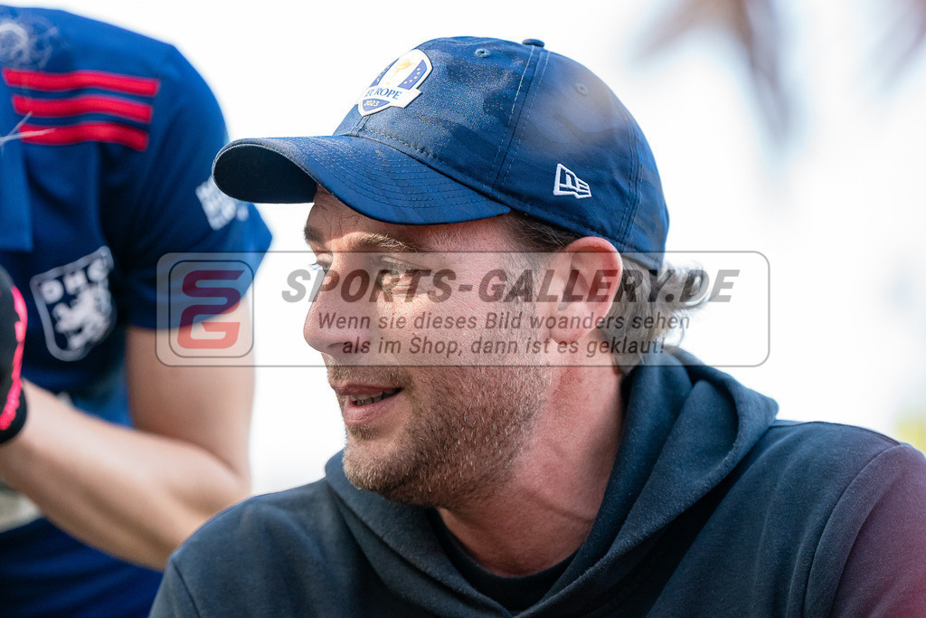 HK_20231007_902795 | 1.Bundesliga Damen Düsseldorfer HC - Großflottbeker THGC am 7.10.2023 DHC, Düsseldorf , Nico Sussenburger ( Trainer Düsseldorfer HC )