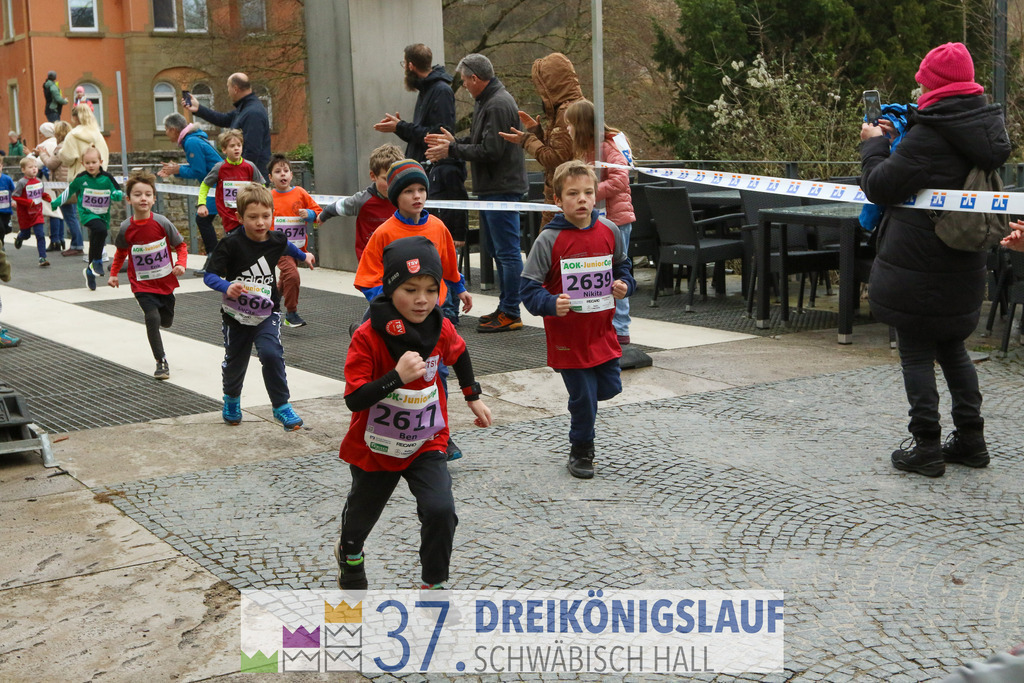 AOK JuniorCup 400m | 3Koenigslauf 2023 - Realisiert mit Pictrs.com