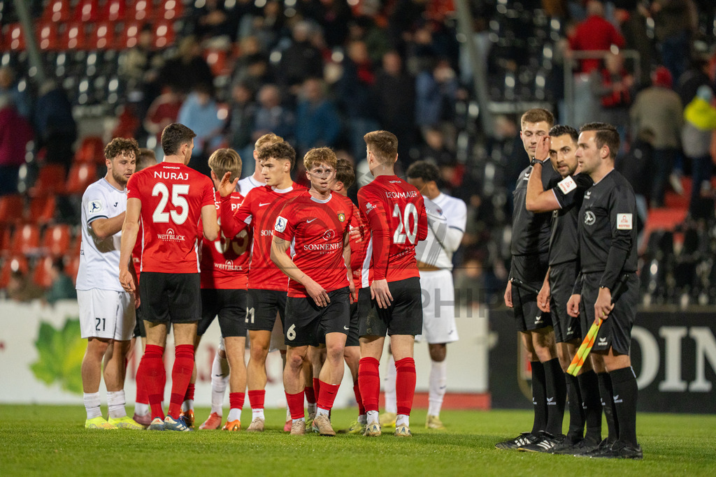 SG Sonnenhof Grossaspach vs. TSV Steinbach Haiger, Fussball, Regionalliga Suedwest, 25. Spieltag, 20.03.2026 | SGS jubelt nach dem Sieg,SG Sonnenhof Grossaspach vs. TSV Steinbach Haiger, Fussball, Regionalliga Suedwest, 25. Spieltag, 20.03.2026Foto: photosbyphips/Philip Ziegler