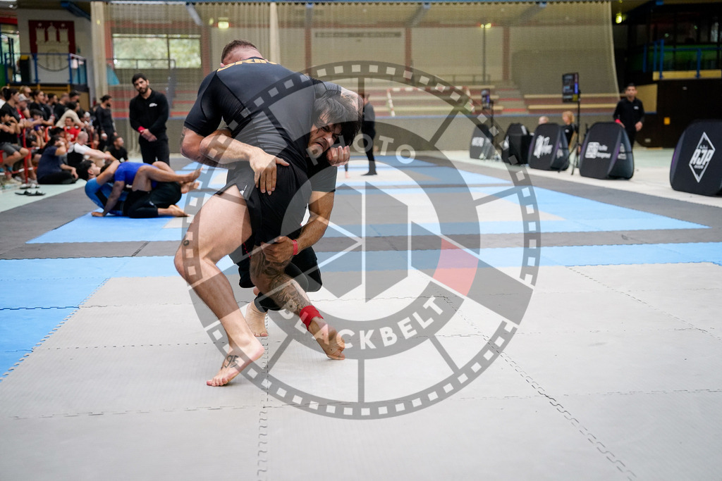 20250920PBB6352 | Athletes compete during the AJP Tour Hamburg International Jiu-Jitsu Championship, on September 20, 2025 in Hamburg, Germany. © Chiara Dazi / photoblackbelt