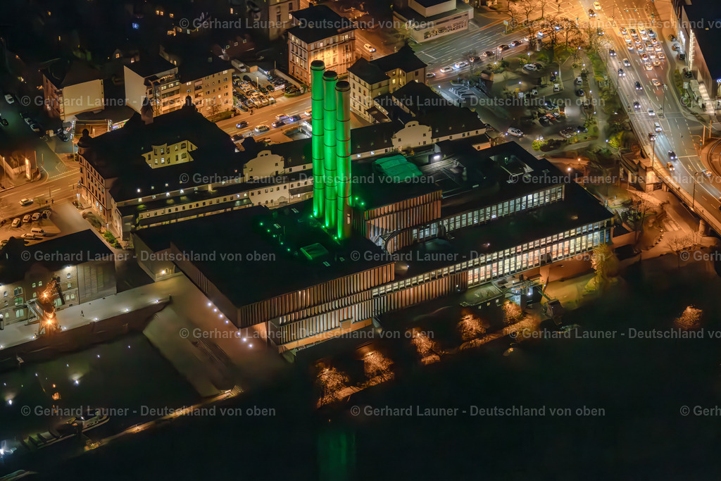 3906179 | Heizkraftwerk und Friedensbrücke bei Nacht 2019