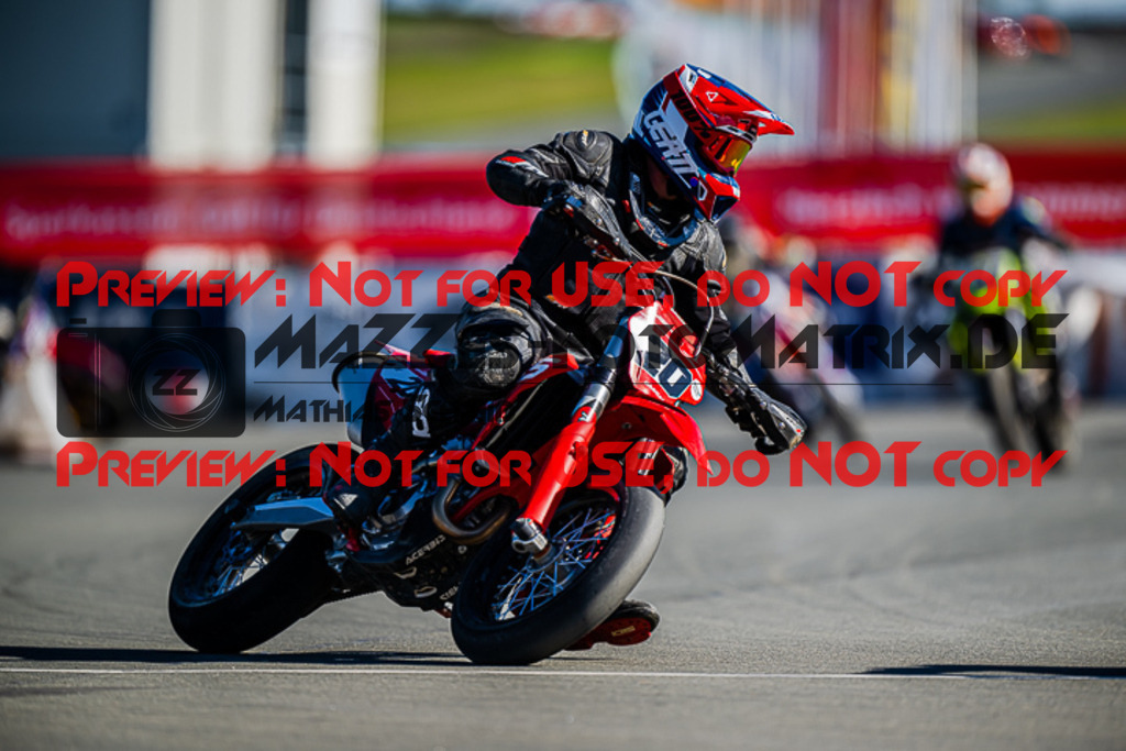 MaZZes_FotoMatrix_220903_1153 | S4