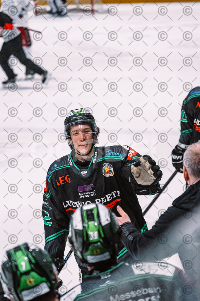 Alligators_vs_Hannover_PO_10_03_2026-25 | Höchstadt Alligators Fotogalerie: Eishockey-Action aus Franken. Professionelle Spielfotos, Portraits & Stadionbilder zum Download. Jetzt entdecken! - Realisiert mit Pictrs.com