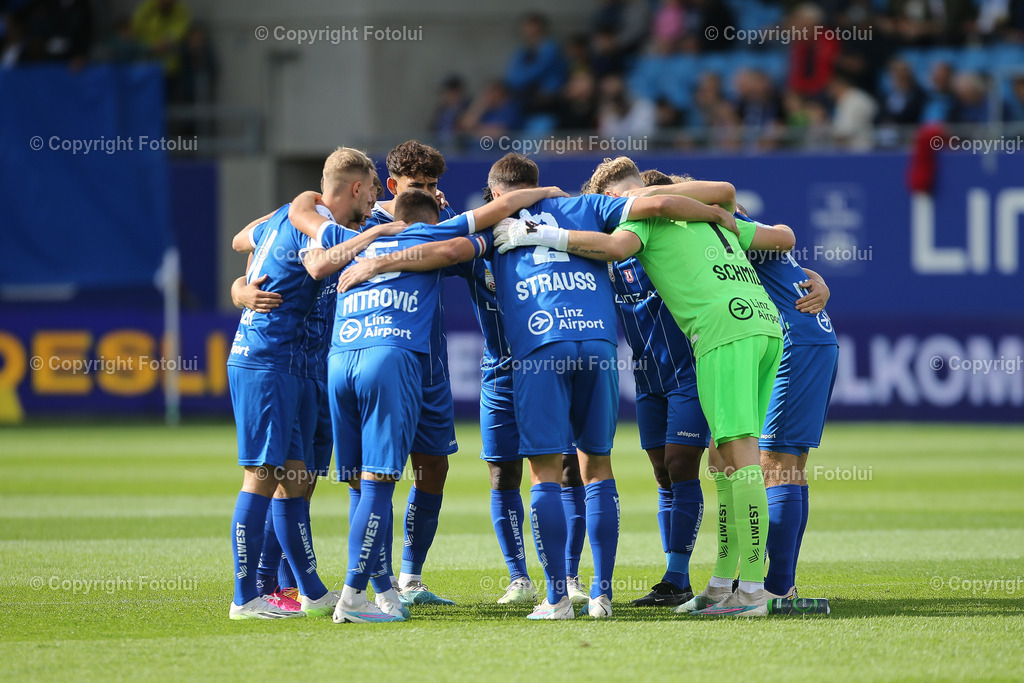 A_LUI_20230806_0029 | SPORT FUSSBALL ADMIRAL BUNDESLIGA  2023/24
FC BLAU WEIß LINZ VS TSV EGGER GLAS HARTBERG
IM BILD: FC Blau Weiß Linz (FC Blau Weiß Linz)
FOTO:FOTOLUI/UW